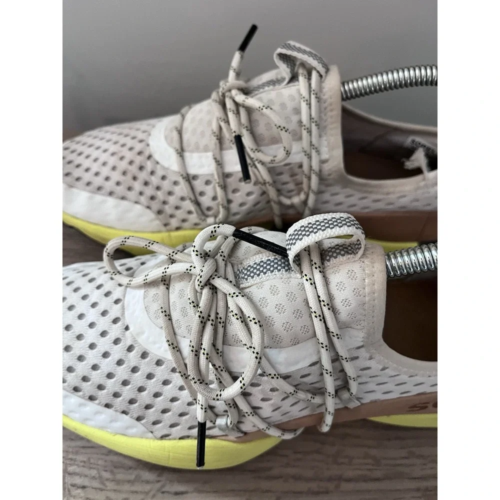 Sorel Women's Size 7.5 KINETIC Impact Wonder Lace Sneakers Lightweight Yellow O1